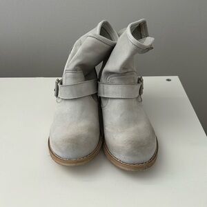 Real handmade Italian Leather Ankle Boots - in a light steel blue color